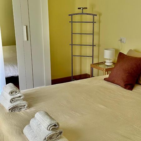 Napule House - Napoli Appartamento In Centro Экстерьер фото